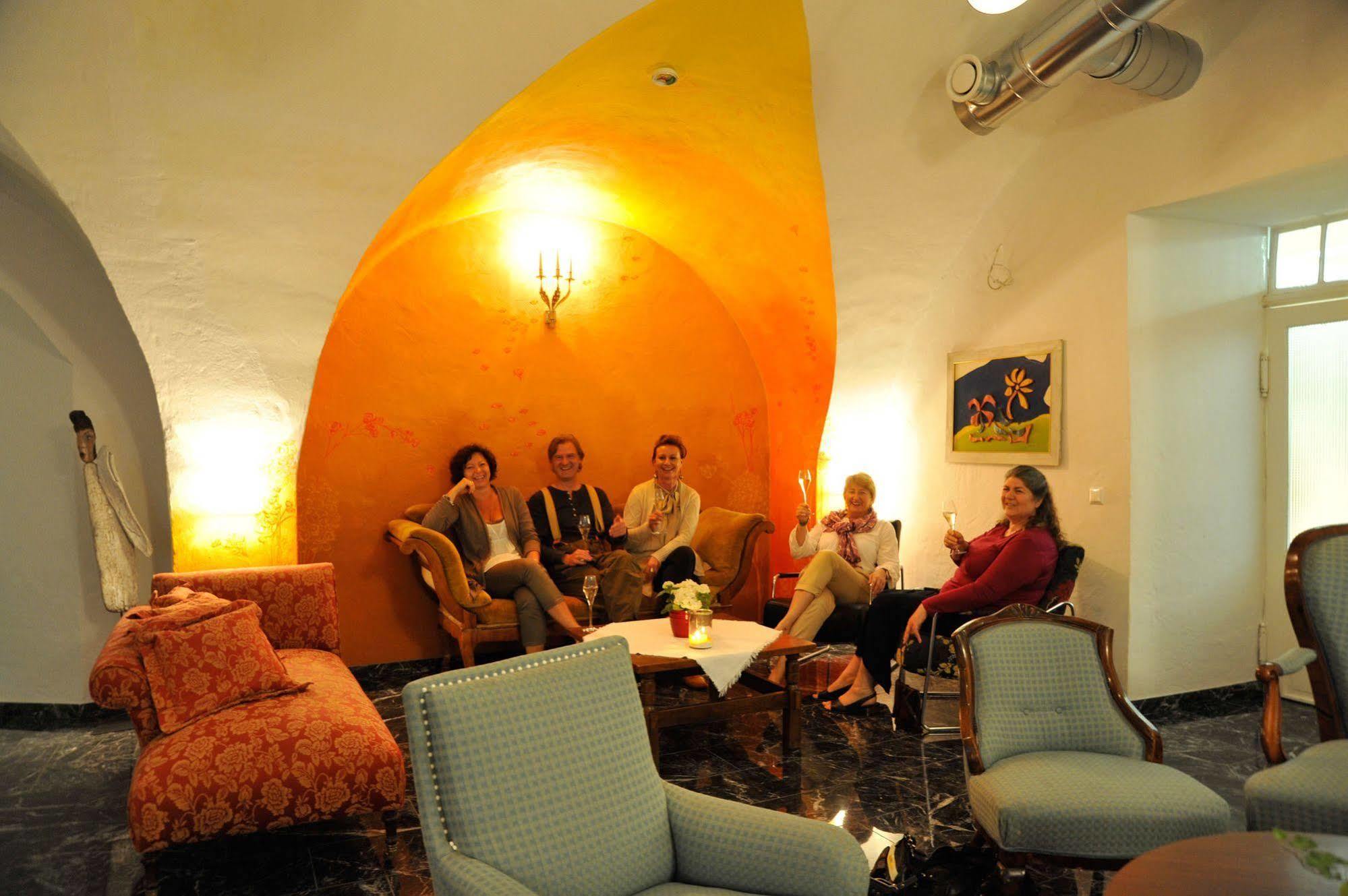Erlebnis Post - Stadthotel Mit Eigenart Spittal an der Drau Luaran gambar